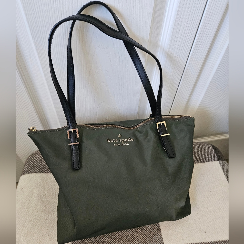 Kate Spade KITT  NYLON MEDIUM TOTE ♠️ Olive Green
